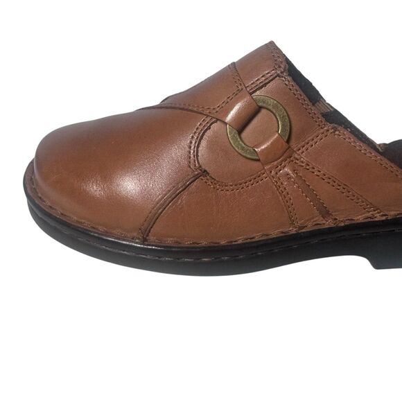 Clarks Slip-on Clogs Brown Leather Comfort Shoes Womens Size 7 Preppy Work Mules - Picture 5 of 16